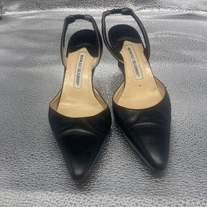 Beautiful Manolo Blahnik Black Carolyne Kitten Heel Slingbacks.